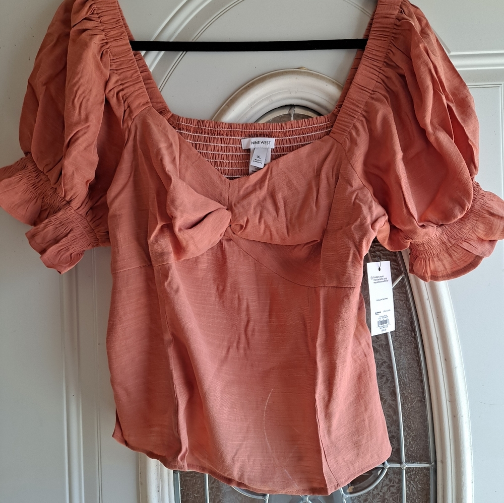 XL Puff Sleeve Top NWT